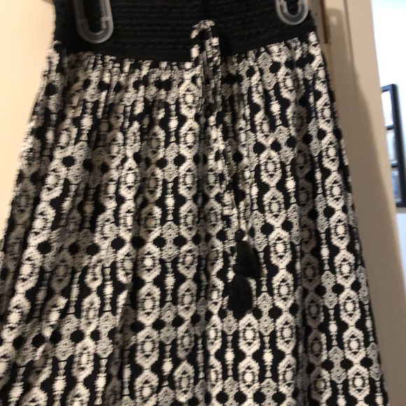 5/$25🖤Maxi skirt - Picture 3 of 4
